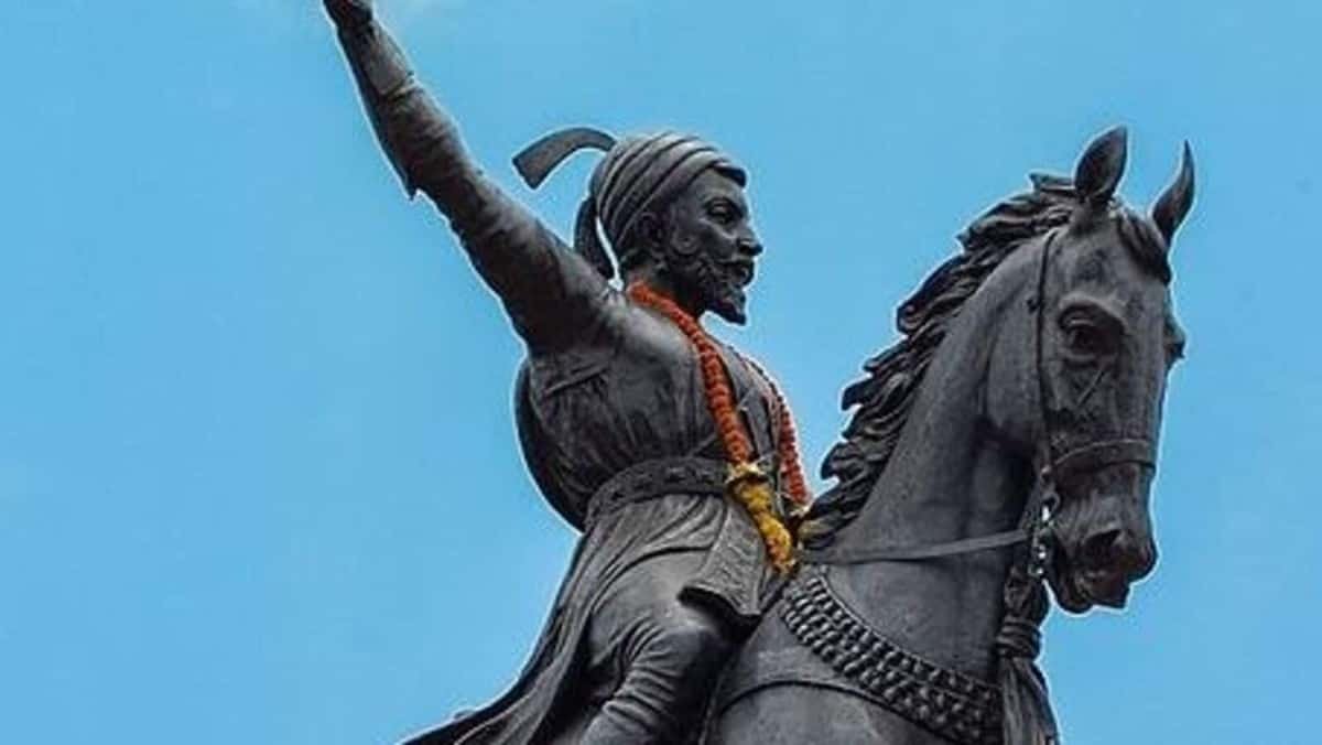 Inspiring Quotes by Chhatrapati Shivaji Maharaj in Hindi and English