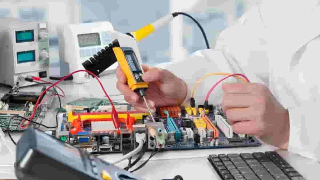 Essential Qualities of an Electronics Engineer