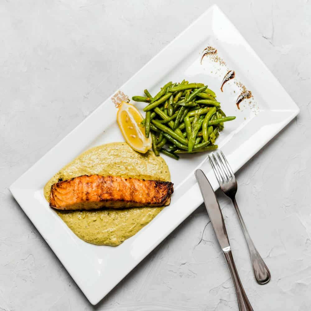 Healthy Meal Prep Ideas for the Week: Baked Salmon with Roasted Asparagus