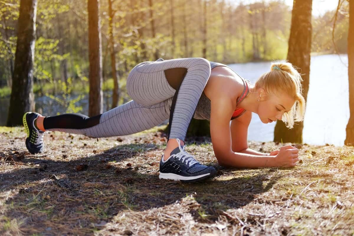 Best At-Home Workouts: Mountain Climbers